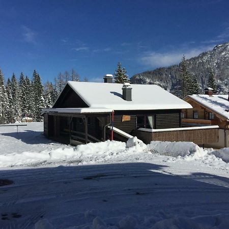 Haus Serena Oben Sonnenalpe Nassfeld Bagian luar foto